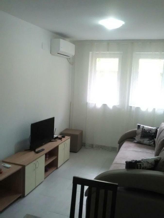 Apartman Jevtic 1 Gornja Toplica Exterior photo