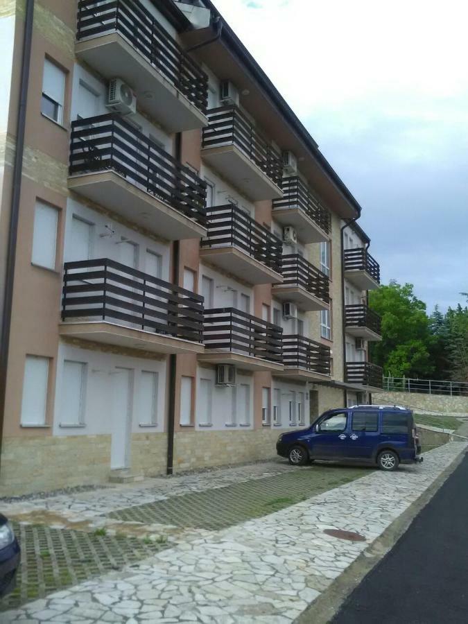 Apartman Jevtic 1 Gornja Toplica Exterior photo