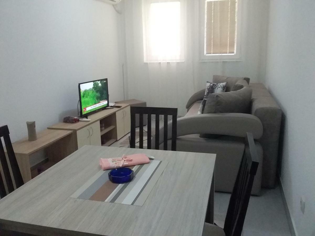Apartman Jevtic 1 Gornja Toplica Exterior photo